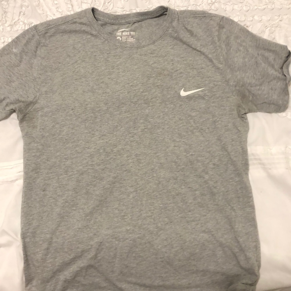Nike tee